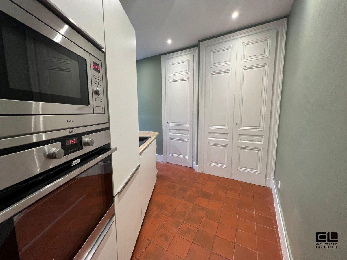 APPARTEMENT T3 A LOUER - LYON 9EME ARRONDISSEMENT - 75.85 m2 - 1 313 &euro; charges comprises par mois