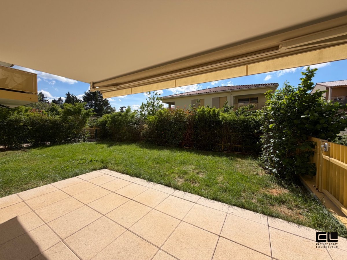 APPARTEMENT T3 A LOUER - RILLIEUX LA PAPE calme, espace vert - 62.73 m2 - 1 140 &euro; charges comprises par mois