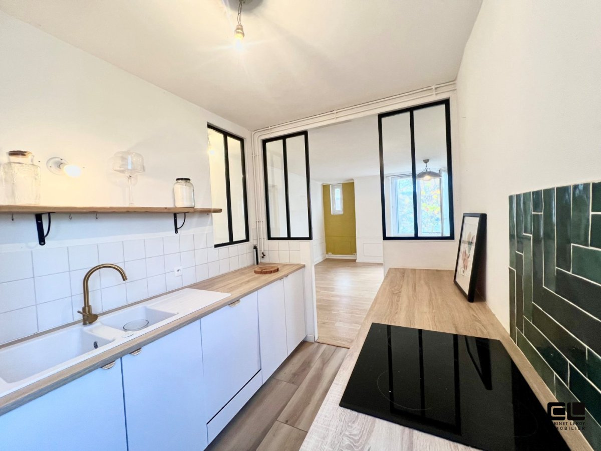 APPARTEMENT T3 A VENDRE - LYON 9EME ARRONDISSEMENT - 85.63 m2 - 280000€