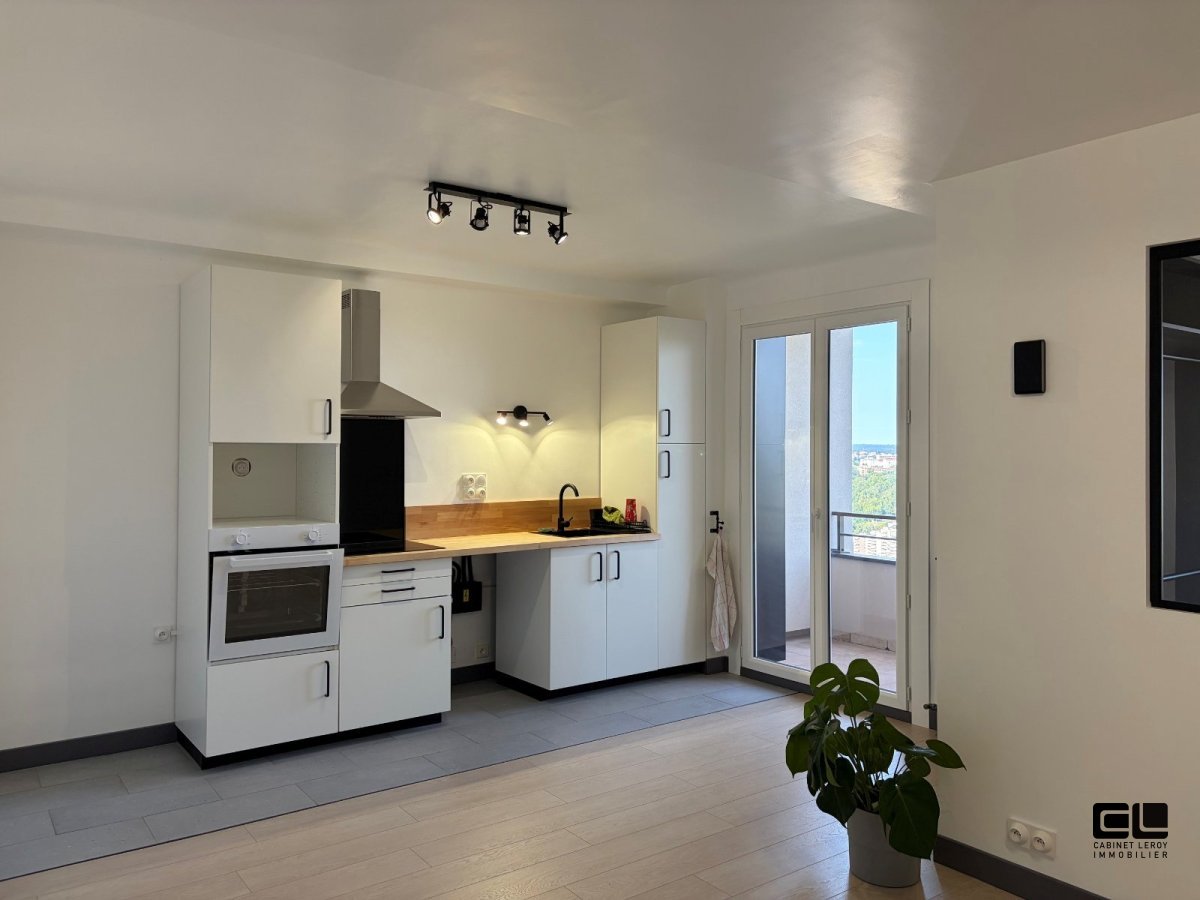 APPARTEMENT T3 A VENDRE - LYON 9EME ARRONDISSEMENT - 66 m2 - 310 000 &euro;