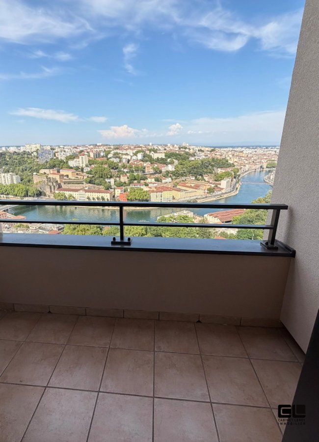 APPARTEMENT T3 A VENDRE - LYON 9EME ARRONDISSEMENT - 66 m2 - 310 000 &euro;