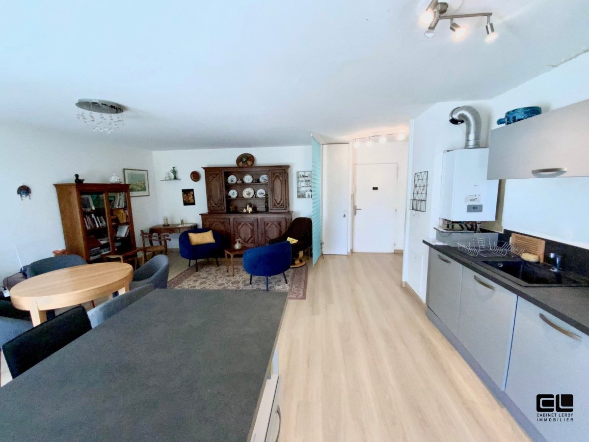 APPARTEMENT T3 A VENDRE - STE FOY LES LYON - 66.29 m2 - 340000€