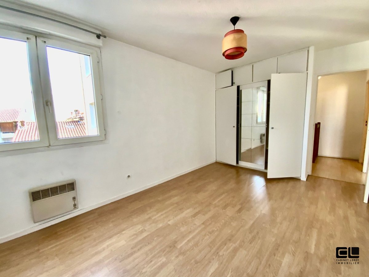 APPARTEMENT T3 A VENDRE - VILLEURBANNE - 70 m2 - 275�000�&euro;