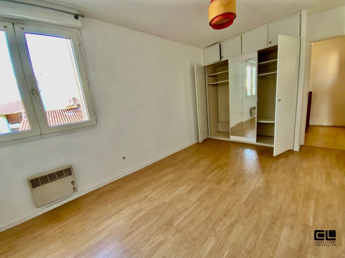 APPARTEMENT T3 A VENDRE - VILLEURBANNE - 70 m2 - 275�000�&euro;