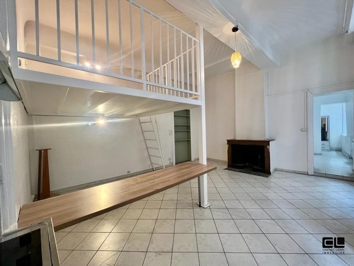 APPARTEMENT T4 A VENDRE - LYON 2EME ARRONDISSEMENT - 121.45 m2 - 540000€
