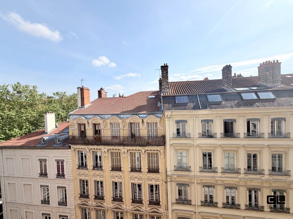 APPARTEMENT T4 A VENDRE - LYON 6EME ARRONDISSEMENT TETE D OR / FOCH - 105.05 m2 - 580 000 &euro;