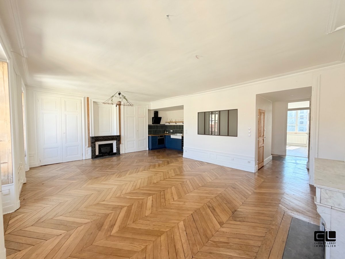 APPARTEMENT T4 A VENDRE - LYON 9EME ARRONDISSEMENT - 103.15 m2 - 398 000 &euro;