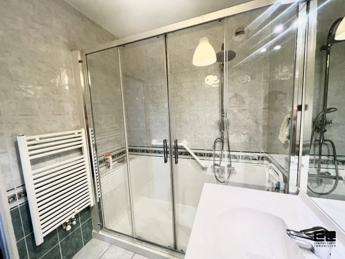 APPARTEMENT T4 - OULLINS - 90.57 m2 - VENDU