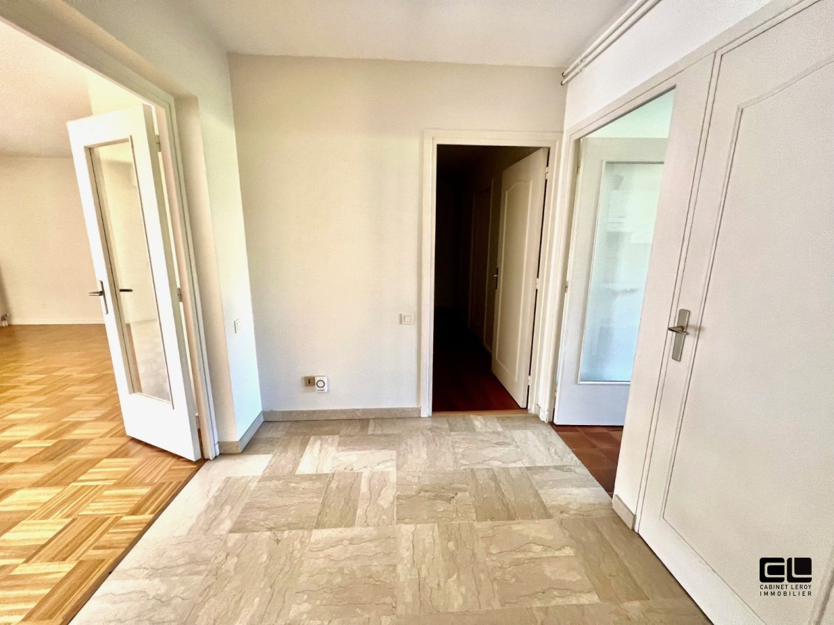 APPARTEMENT T4 A VENDRE - STE FOY LES LYON QUARTIER DU VALLON - 104 m2 - 320000€