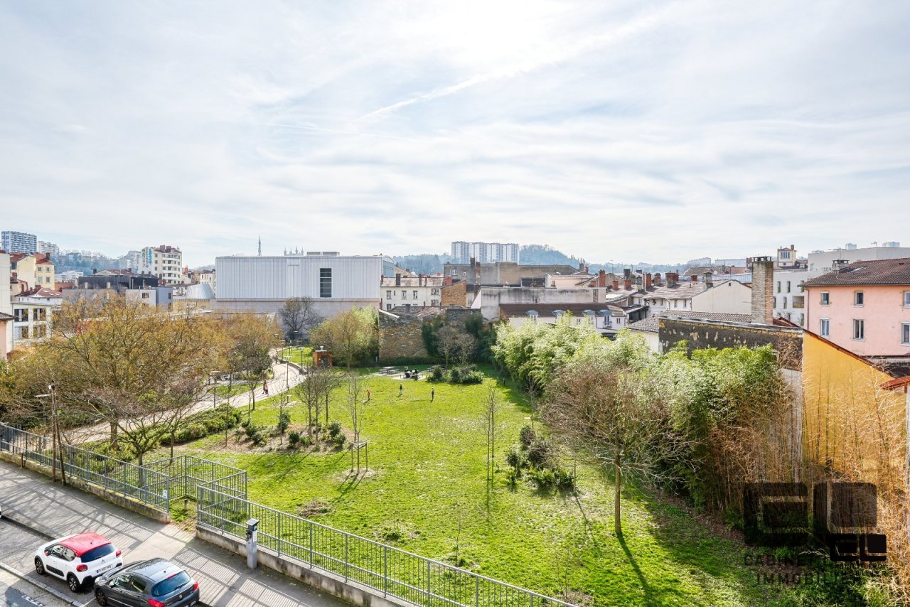 APPARTEMENT T6 A VENDRE - LYON 9EME ARRONDISSEMENT - 198.05 m2 - 680�000�&euro;